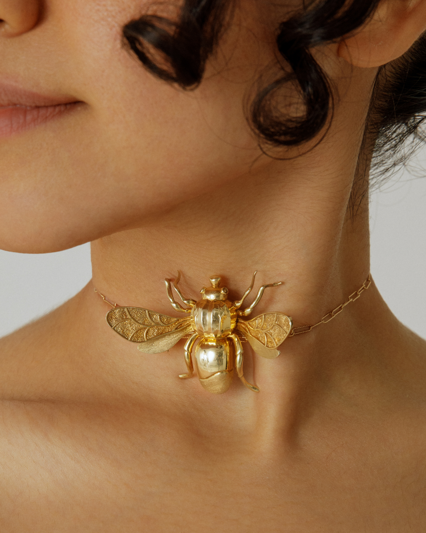 BUMBLE BEE BROOCH