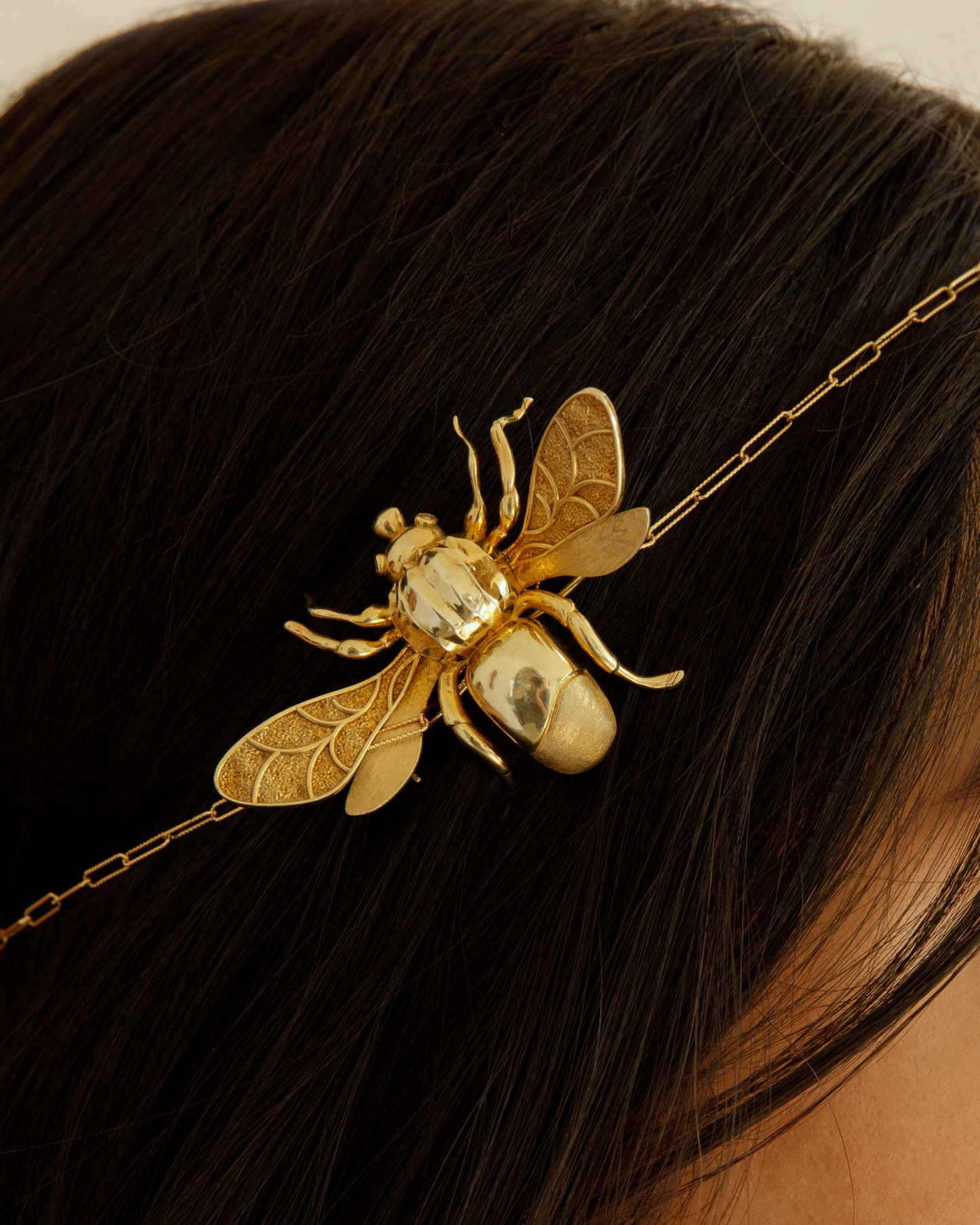 BUMBLE BEE BROOCH