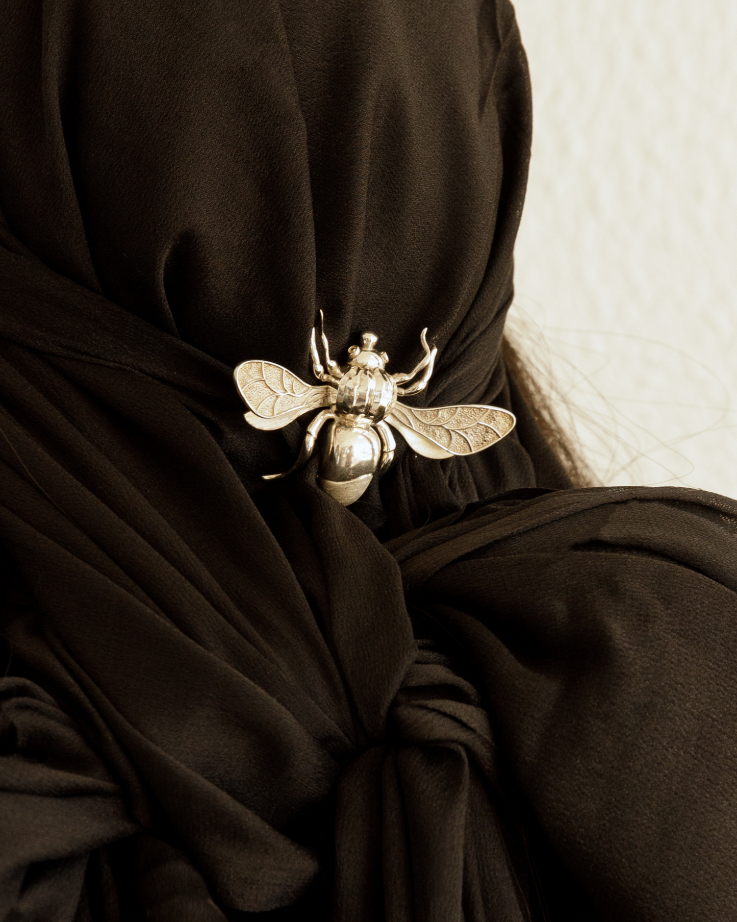 BUMBLE BEE BROOCH