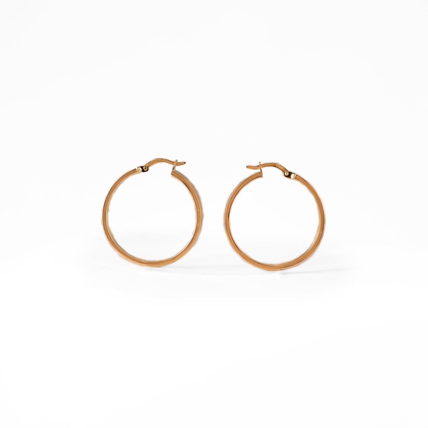 TRI-CIRCLE HOOPS